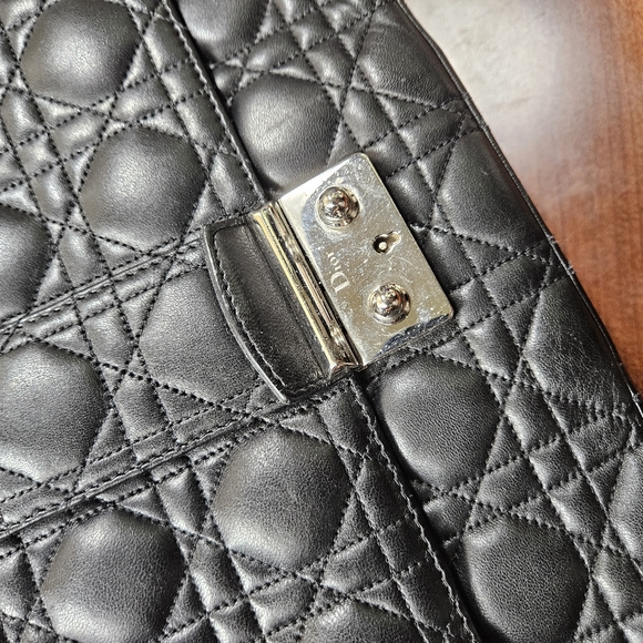 Christian Dior Flap Miss Cannage Chain Bag - Picture 9 of 11